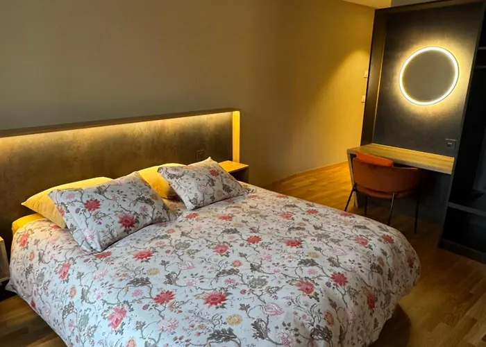 De L'etoile Hotell *